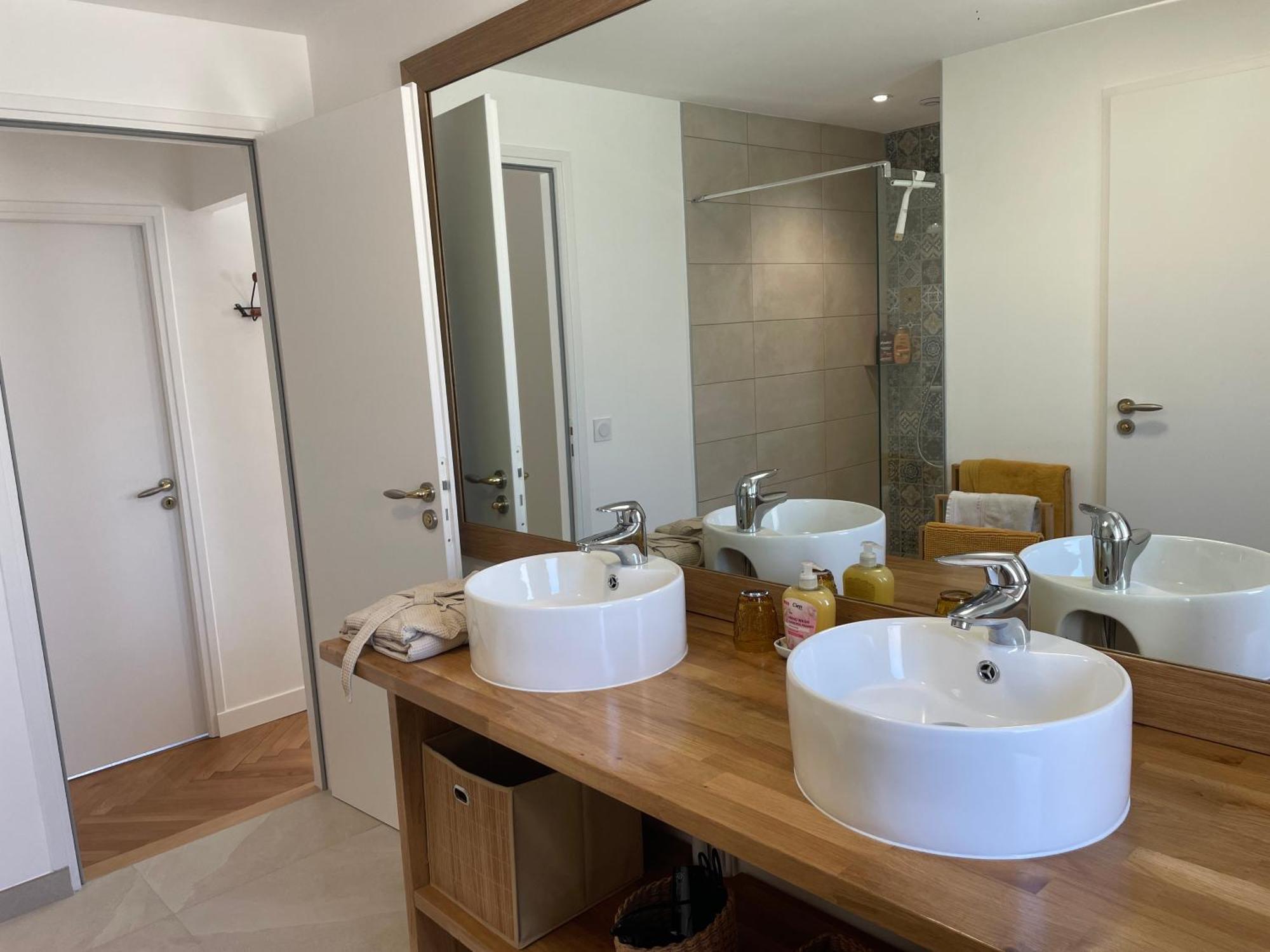 Le Pas Du Faon Bed & Breakfast Caudan ภายนอก รูปภาพ
